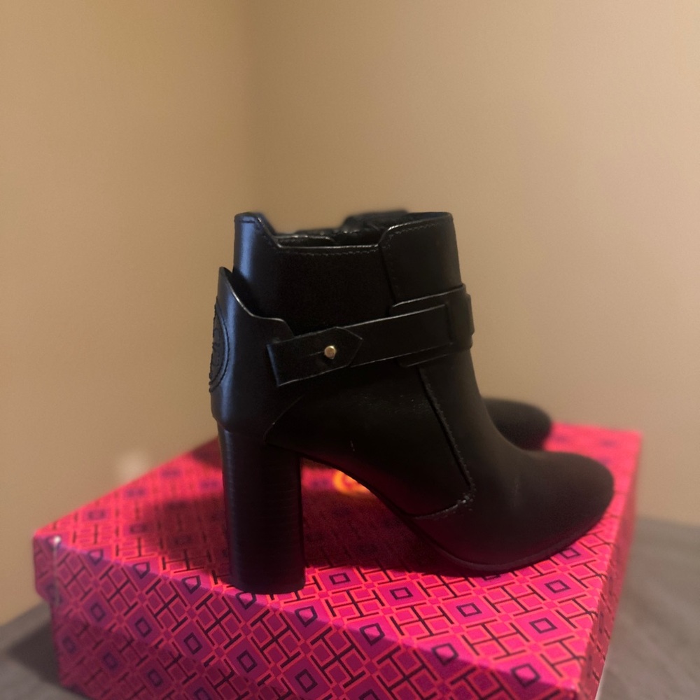 Tory Burch Colton 85mm Black Leather Heeled Ankle Boots